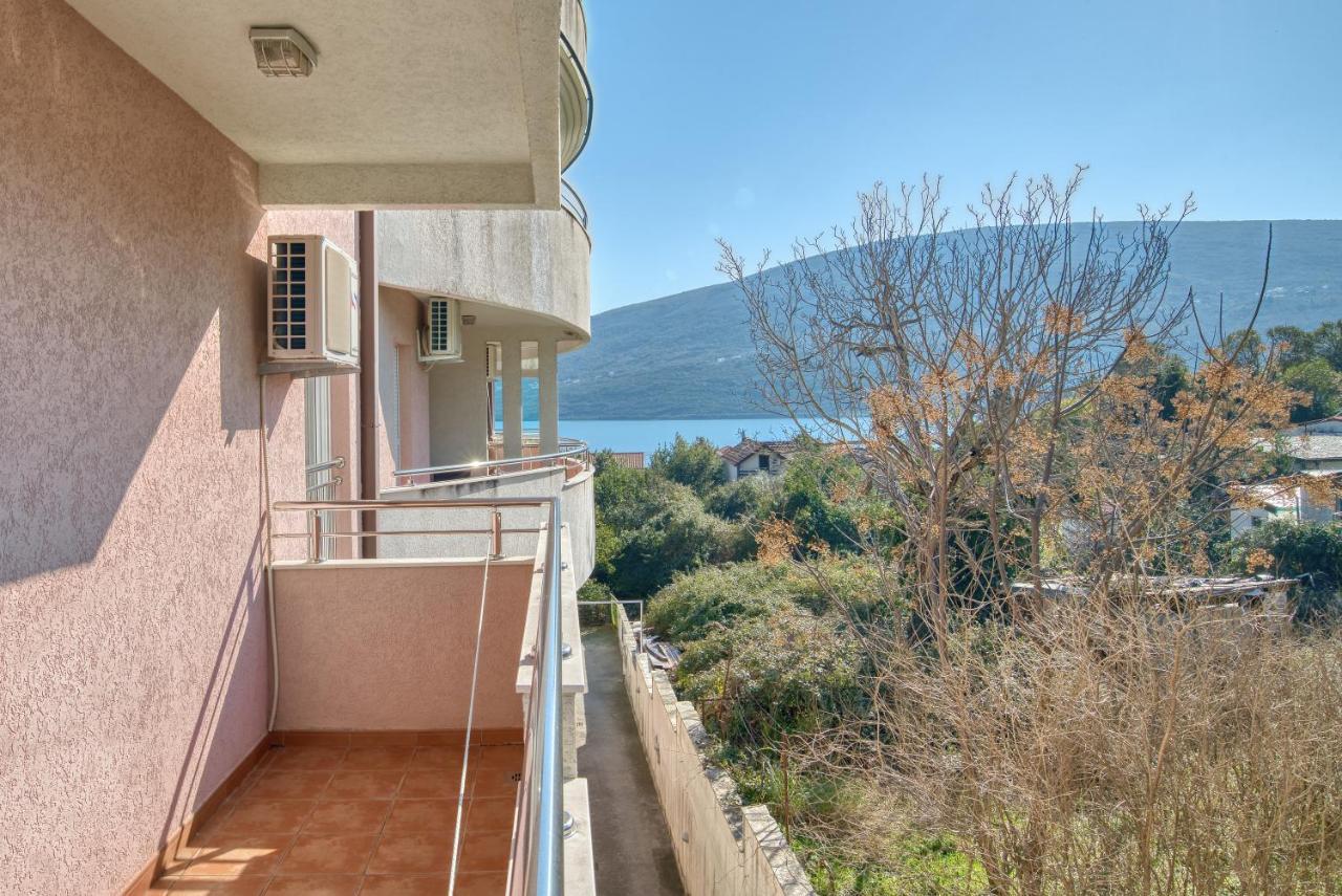 Garni Hotel Milica Херцег-Нови Экстерьер фото